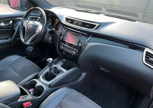 Nissan Qashqai cena 61900 przebieg: 112567, rok produkcji 2017 z Kraków małe 232